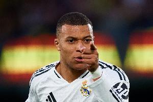 维尼修斯2丢点!马卡:安帅做出决定,战枪手若有点球姆巴佩主罚